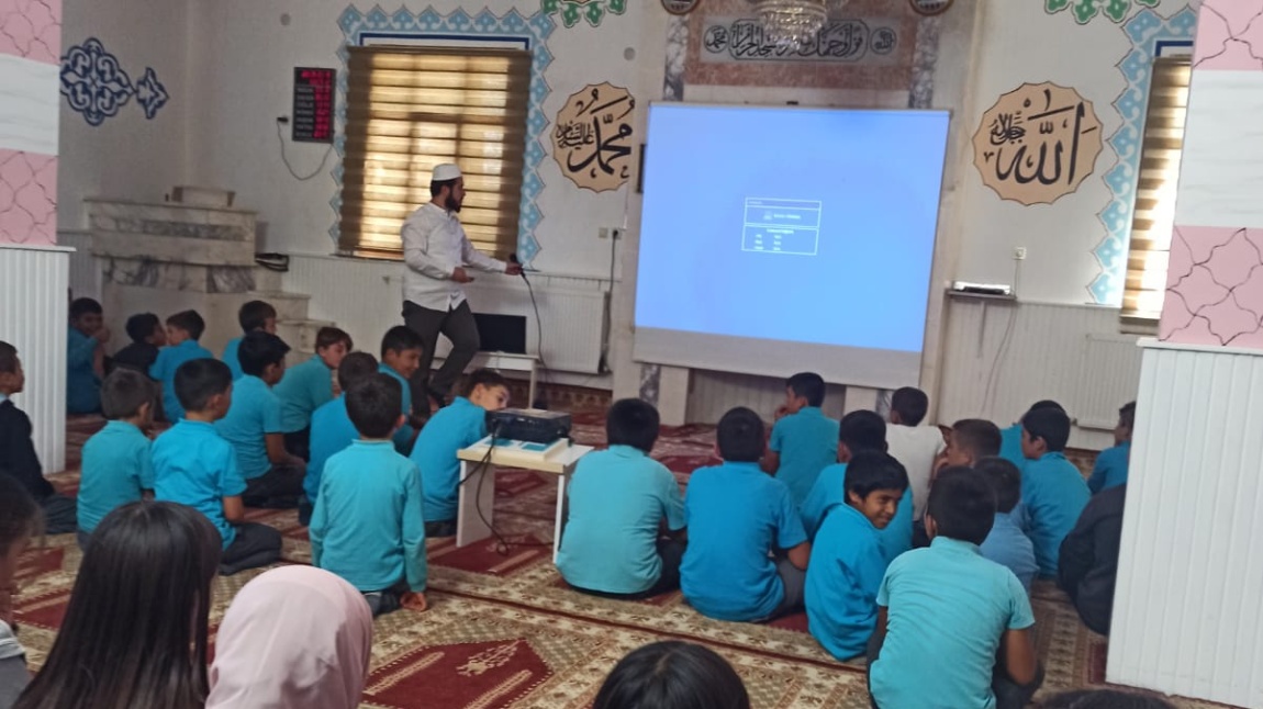 Ortakuyu İlkokul ve Ortaokul Öğrenci ve Öğretmenleri Tarafından, Mevlid-i Nebî Haftası Dolayısıyla camii ziyareti yapıldı.